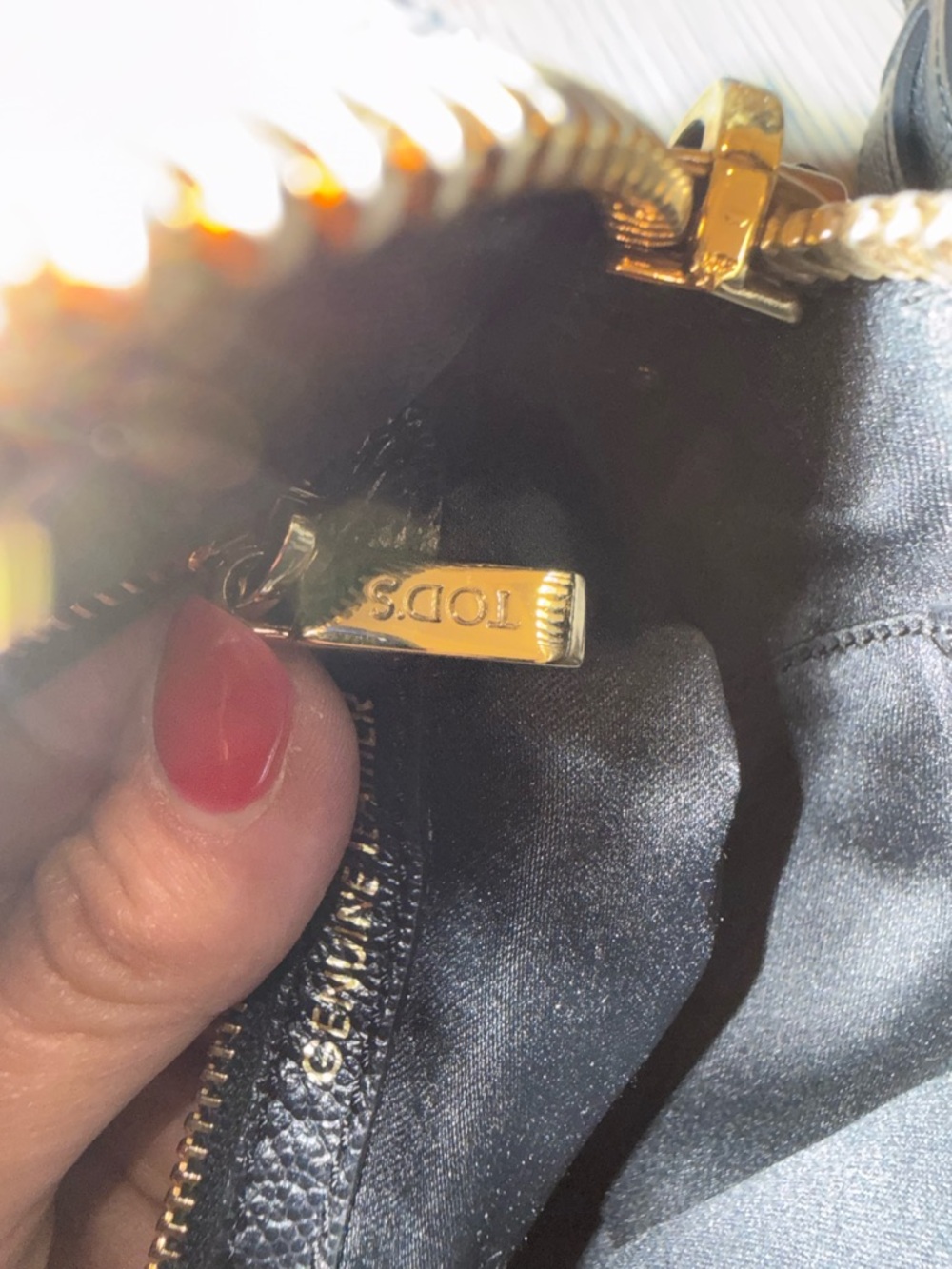 Tod’s Black Leather Dome Handbag with Gold Hardware - Picture 10 of 17